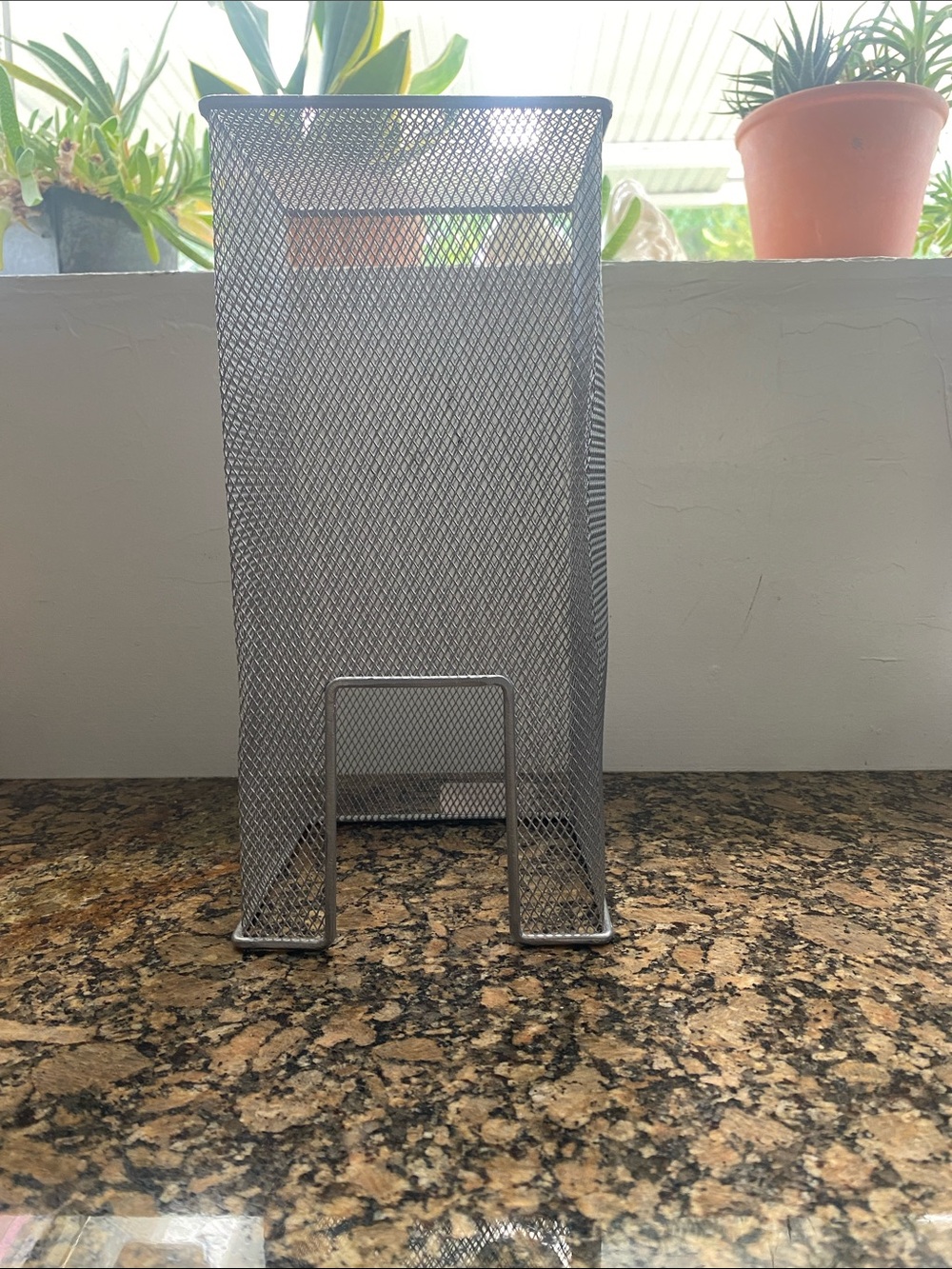 Metal Mesh Router Guard - Silver - Picture 3 of 5